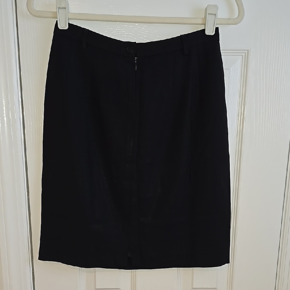 Calvin Klein Classic Black Women's Skirt, Size 8, 100% Wool
